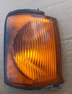 Kierunkowskaz prawy migacz LAND ROVER DISCOVERY 2 II 1998-2002 1