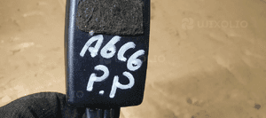 Zapinka pasa prawy przód przednia prawa Audi A6 C6 8E0857755D 7