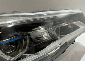 BMW 7 G11 G12 Lampa przednia LASER Prawa - 16004 4