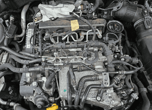 VW Passat B8 Golf  1.6 TDI DCX  silnik