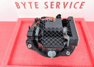 VW Volkswagen T-Roc Kamera Cofania Znaczek 2GA827469E 4