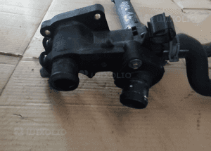 Obudowa termostatu króciec wody VW Bora 032121111 5