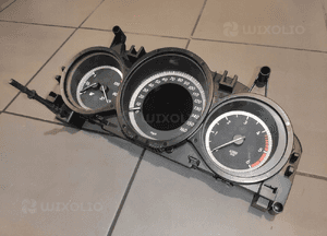 Mercedes c-klasa W204 lift prędkościomierz licznik zegary anglik oryginał 2