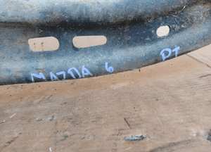 Zwrotnica piasta prawy tył tylna wahacz amortyzator Mazda 6 5