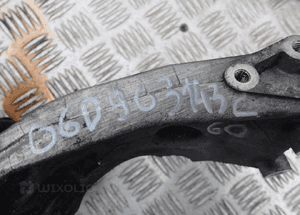 ŁAPA ALTERNATORA VW AUDI 2,0 ALT 06D903143C RADOM 2