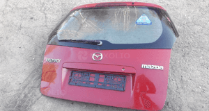 Mazda Premacy 99-05 Klapa tylna z szyba tył  tylne SU 1