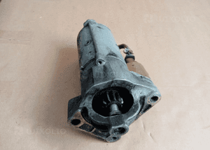 rozrusznik starter silnika Renault Laguna II 820075362 3