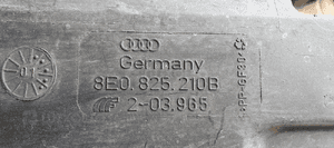 Osłona płyta podwozia prawa Audi A4 B6 8E0825210B 5