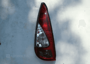 Lampa lewa lewy tył Toyota Yaris Verso 1