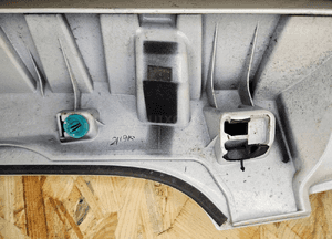 Toyota PRIUS PLUS spoiler lotka 070 3