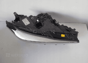 BMW 7 G11 12 LCI Lampa przednia LASER Prawa 12668 10