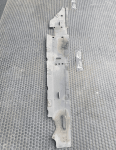 Osłona 8E0825209C 8E0825210B Plastik Podwozia Podłogi Prawa Lewa Audi A4 B6 B7 Sedan Kombi 31