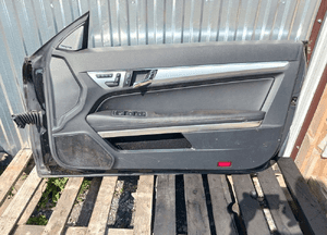 Mercedes W207 C207 coupe e klasa coupe drzwi prawe przód przednie kompletne 8