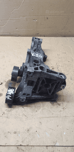 Podstawa łapa alternatora Audi A4 B6 1.9 TDI 036903143B 2