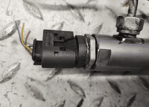 LISTWA WTRYSKOWA CZUJNIK 2,0D 143kM BMW E87 118D E81 E88 E90 0445214182 2