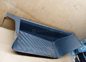 Osłona stopnia stopień drzwi prawy Mercedes Sprinter A9016862328 A9016861628 3