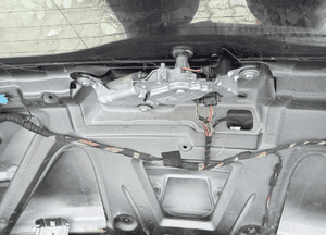 silniczek wycieraczki tył bmw x 3 e 83