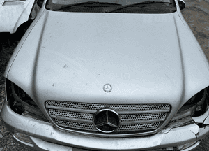 Mercedes ML 163  maska srebrna 744 pokrywa silnika grill zamek 1