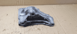 Łapa mocowanie silnika Peugeot 407 2.0 HDI 4