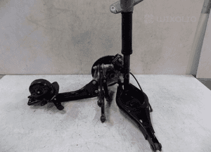 VOLVO XC40 ZWROTNICA ZAWIESZENIE WAHACZE PRAWE TYŁ KOMPLET 4