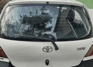 Toyota Yaris I 99-05 klapa tył tylna szyba