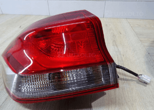 Lampa tył Hyundai i30 lewa 92401-G30 2