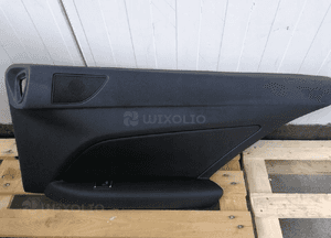 Mercedes e W207 boczek tylny prawy lewy skóra 1