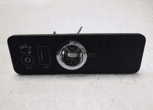 Vogue L405 sport port gniazdo aux usb zapalniczka 2