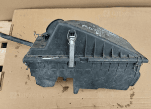 Obudowa filtra powietrza ford mondeo MK2 1.8 16V 97BB-9600-AG 2