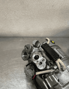 Kompresor klimatyzacji mercedes W176 447250-1670 2
