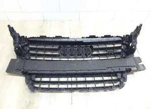Atrapa audi A5 8T S-LINE 10r  grill 8T0853651E LLU 8T0 6