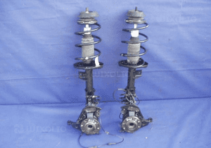 Mcperson zwrotnica lewy Fiat 500 1.3 Mjet