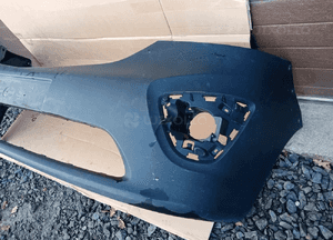 Zderzak przód przedni Renault Trafic III Vivaro B 620228716R 93868852 6