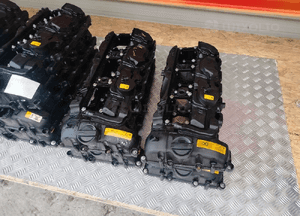 Bmw E84 E90 F10 F15 pokrywa głowicy N55 7570292 zaworów 2