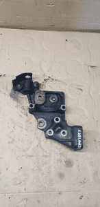 Łapa wspornik silnika Land Rover Freelander 2.0 D KKU103180 1