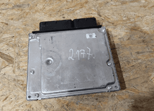 STEROWNIK SILNIKA KOMPUTER BMW E81 E87 E90 E91 2.0D 7811701 0281015042 4
