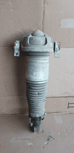 Amortyzator mcperson prawy tył tylny VW Touareg 7L 7L6512022E 3