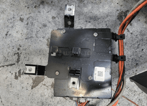 PODŁOKIETNIK TUNEL ŚRODKOWY PRZETWORNICA 220V Ford Kuga Mk2 II 14- 4