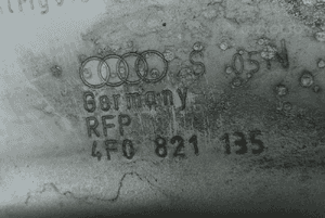 Audi A6 C6 wspornik błotnika przód prawy 4F0821136 3