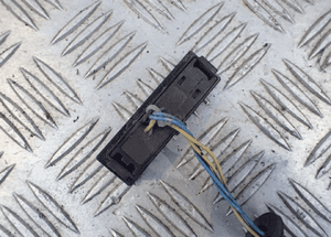 STYCZNIK KLAPY BAGAŻNIKA NISSAN LEAF RADOM 3