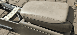 Audi A6 C6 podłokietnik 3