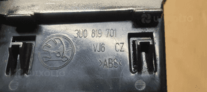 Kratka nawiewu lewa Skoda Superb 3U0819701 5