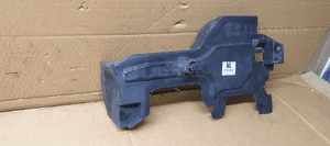 Kierownica powietrza prawy przód przednia prawa BMW M5 G30 F90 8070330 4