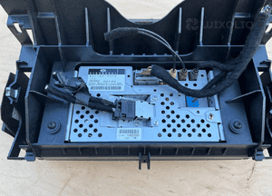 Ekran nawigacja radio wyświetlacz navi YIK500061 RANGE ROVER L322 LM 2005-2009 2