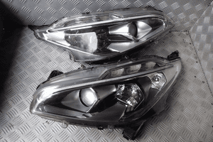 Lampa lewy / prawy przód peugeot 208 lift 9810601980 / 9810602280 uk 1