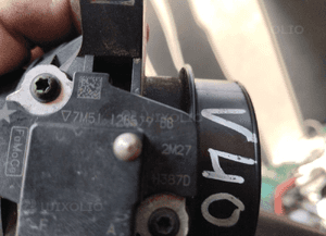 Przepływomierz powietrza ford volvo 1.6 tdci D2 7M51-12B579-BB 4