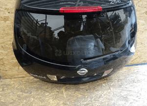 Klapa bagażnika tył nissan murano Z50 4