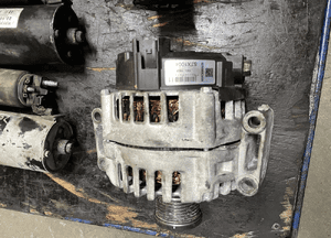 MERCEDES  300 320 350 cdi om 642 alternator 7PK 180A 6421540402 14