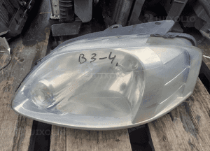 Przod przednia lampa lewa volkswagen fox 1