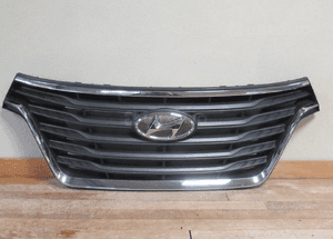Grill gril atrapa hyundai H-1 H1 lift 2018- 2